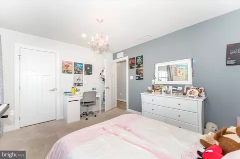 76 Vancouver Pl, Falling Waters, WV 25419 photo 33