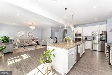 76 Vancouver Pl, Falling Waters, WV 25419 photo 14