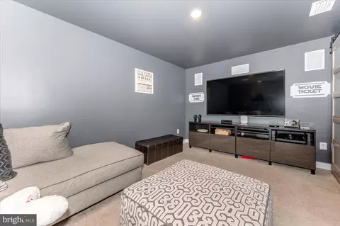 76 Vancouver Pl, Falling Waters, WV 25419 photo 40