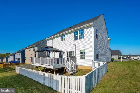 76 Vancouver Pl, Falling Waters, WV 25419 photo 45