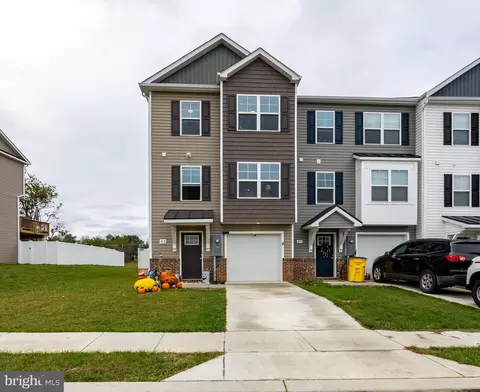 43 Olga Dr, Martinsburg, WV 25403