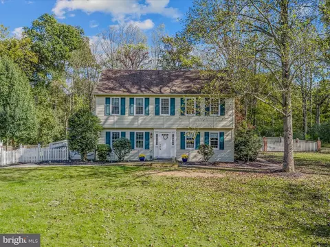 444 Fieldstone Dr, Bunker Hill, WV 25413