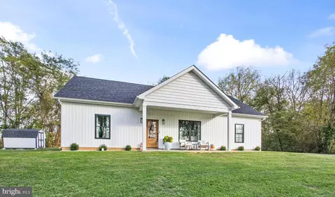80 Mccormick Ln, Martinsburg, WV 25404