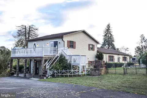 939 Loop Rd, Gerrardstown, WV 25420 photo 5