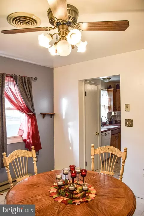 939 Loop Rd, Gerrardstown, WV 25420 photo 13
