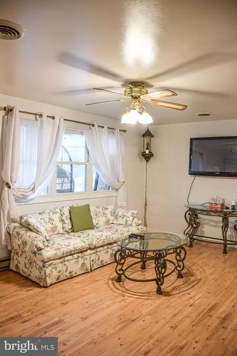 939 Loop Rd, Gerrardstown, WV 25420 photo 15