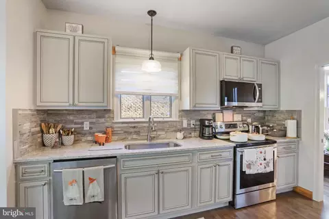 123 Morningside Dr, Falling Waters, WV 25419 photo 4