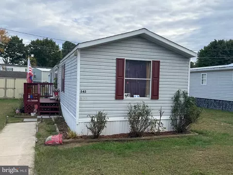 545 Imperial Way, Falling Waters, WV 25419