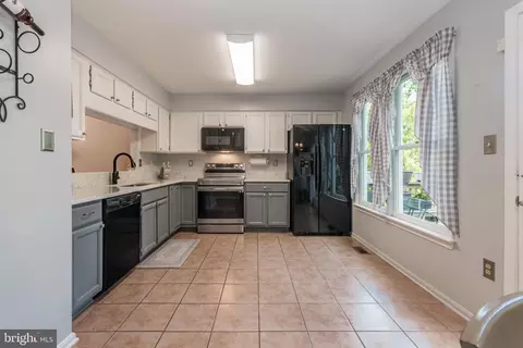 Kitchen - 152 Morningside Dr, Falling Waters, WV 25419 photo 1 of 5