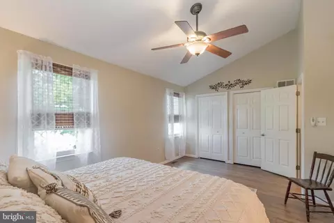 Bedroom - 152 Morningside Dr, Falling Waters, WV 25419 photo 2 of 17