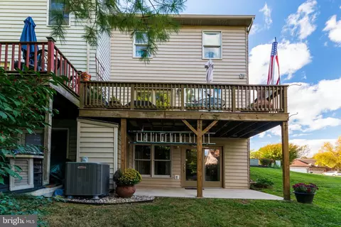 Exterior - 152 Morningside Dr, Falling Waters, WV 25419 photo 4 of 19
