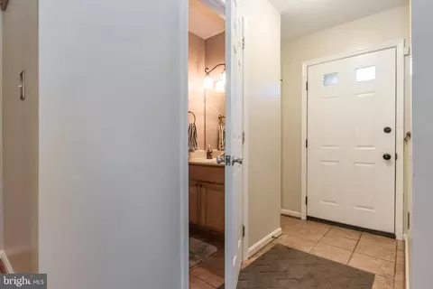 Entry Way - 152 Morningside Dr, Falling Waters, WV 25419 photo 2 of 5