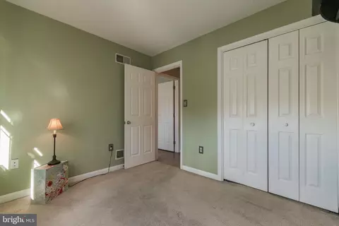 Bedroom - 152 Morningside Dr, Falling Waters, WV 25419 photo 10 of 17