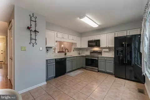 Kitchen - 152 Morningside Dr, Falling Waters, WV 25419 photo 5 of 5