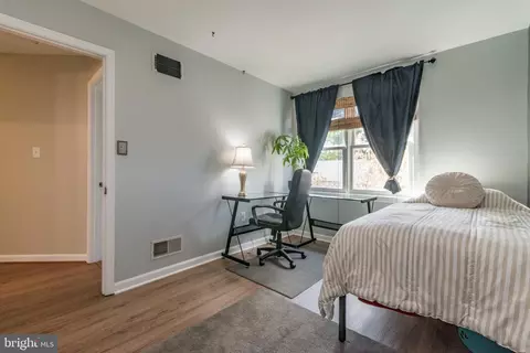 Bedroom - 152 Morningside Dr, Falling Waters, WV 25419 photo 6 of 17