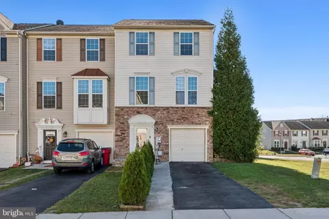 18 Gauley River Path, Falling Waters, WV 25419