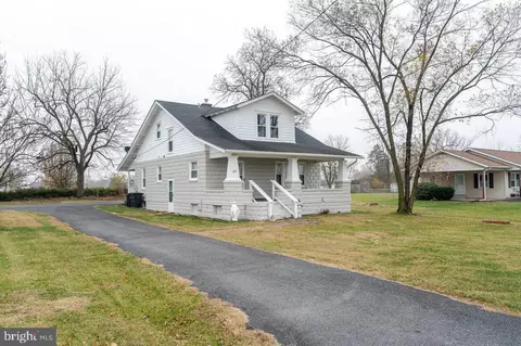 1805 Kelly Island Rd, Martinsburg, WV 25405
