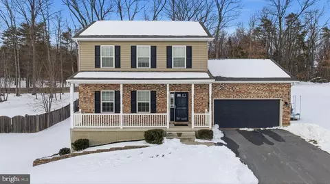 353 Paragon Dr, Bunker Hill, WV 25413