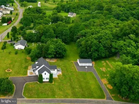 View/Area - 25 Mish Rd, Bunker Hill, WV 25413 photo 3 of 7