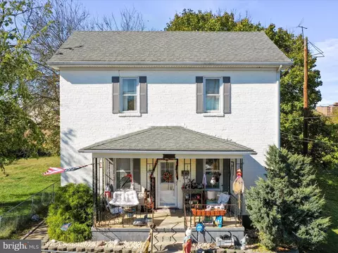 326 Oak St, Martinsburg, WV 25401