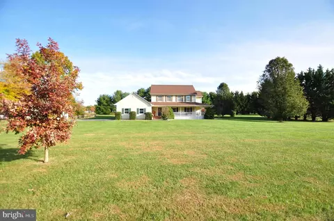 347 Irish Ln, Martinsburg, WV 25403