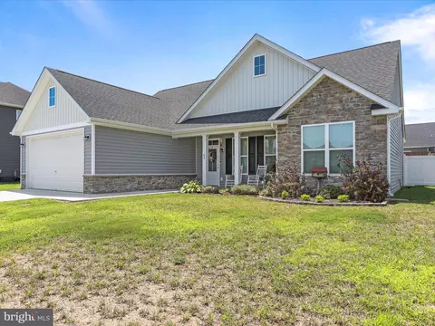 63 Briarcrest Cir, Martinsburg, WV 25403