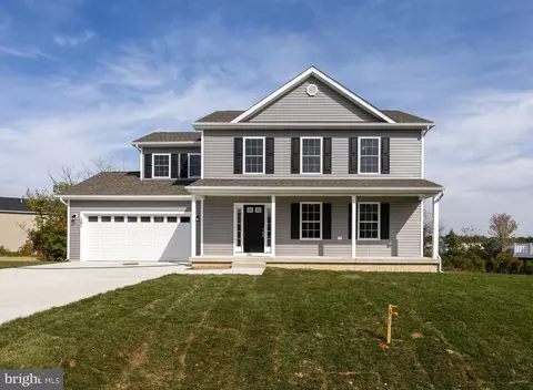 101 Cabriolet Ct, Martinsburg, WV 25401
