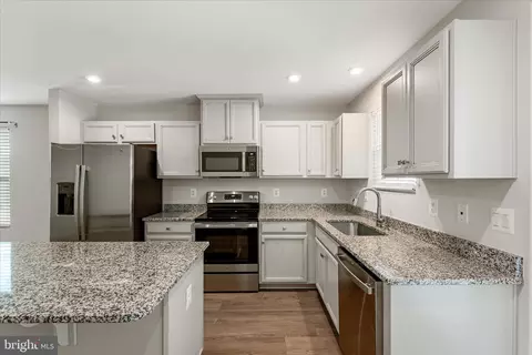 32 Goudhurst St, Martinsburg, WV 25405
