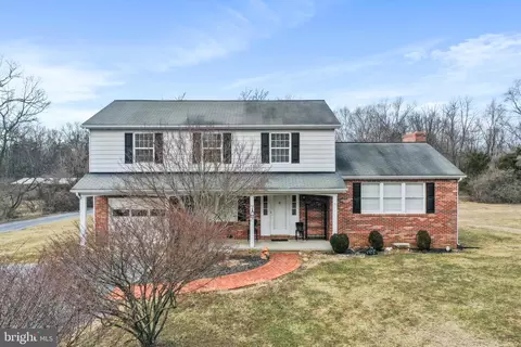 764 Quarry Rd, Bunker Hill, WV 25413