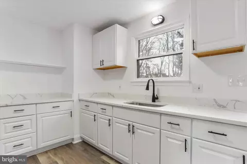 Kitchen - 52 Pattys Pl, Falling Waters, WV 25419 photo 1 of 3
