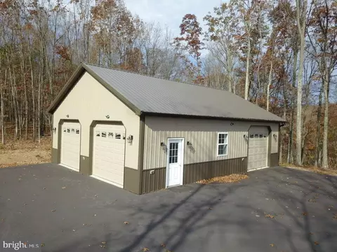 Fable Road, Hedgesville, WV 25427