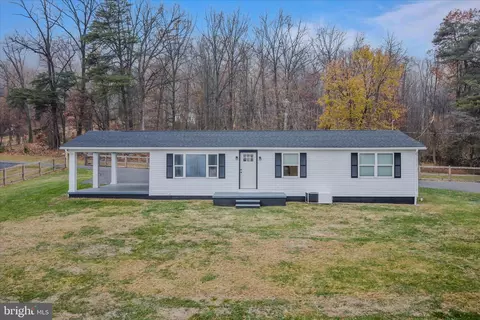 3032 Dry Run Rd, Martinsburg, WV 25403