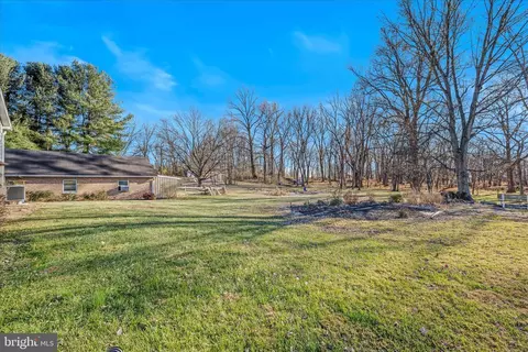 Exterior - 199 Dove Ln, Falling Waters, WV 25419 photo 5 of 9
