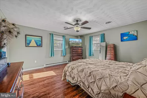 Bedroom - 199 Dove Ln, Falling Waters, WV 25419 photo 1 of 7