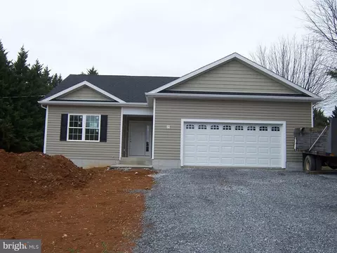 224 Isaac Dr, Bunker Hill, WV 25413