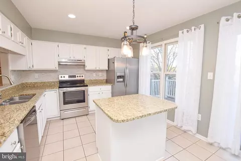 90 Morningside Dr, Falling Waters, WV 25419 photo 11