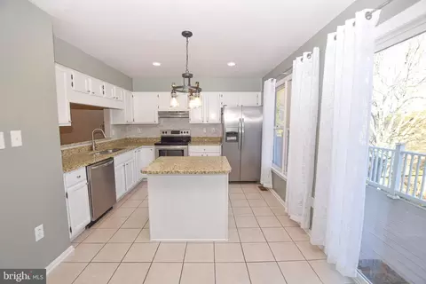 90 Morningside Dr, Falling Waters, WV 25419 photo 10