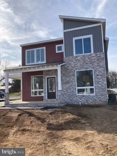 711 Snapp St, Martinsburg, WV 25401