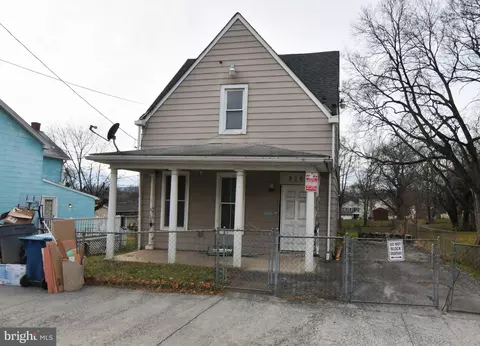 526 N High St, Martinsburg, WV 25404