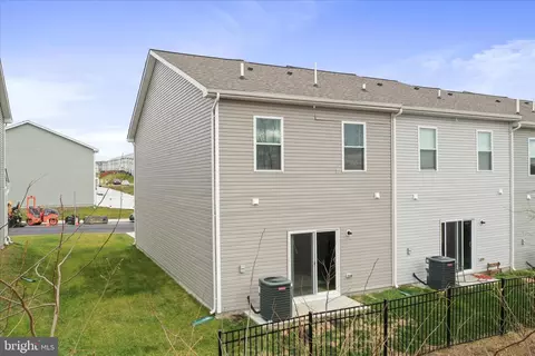 Exterior - 193 Hampstead Blvd, Falling Waters, WV 25419 photo 6 of 6