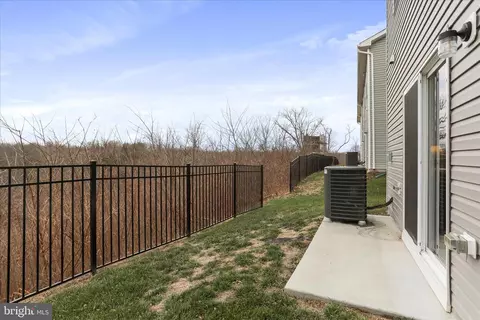 Exterior - 193 Hampstead Blvd, Falling Waters, WV 25419 photo 2 of 6