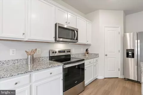 Entry Way - 193 Hampstead Blvd, Falling Waters, WV 25419 photo 4 of 10