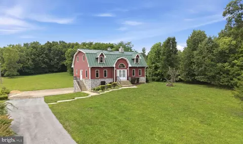 1654 Whitings Neck Rd, Martinsburg, WV 25404