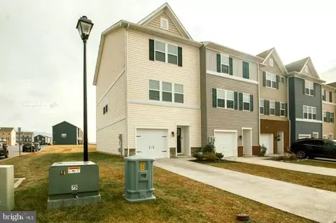 42 Vespucci Ln, Martinsburg, WV 25404