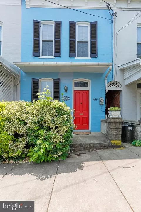 425 W Martin St, Martinsburg, WV 25401