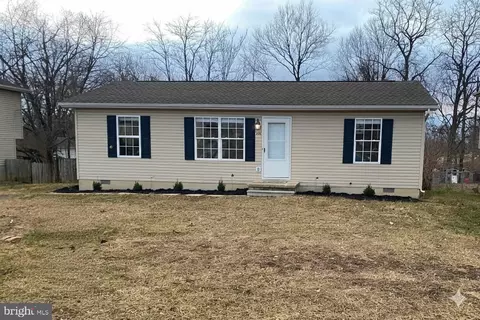 105 Midnoon Dr, Martinsburg, WV 25404