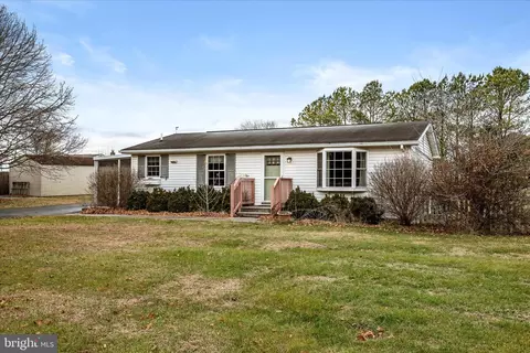 1947 Greensburg Rd, Martinsburg, WV 25404