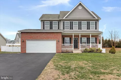 40 Reprisal Rd, Inwood, WV 25428