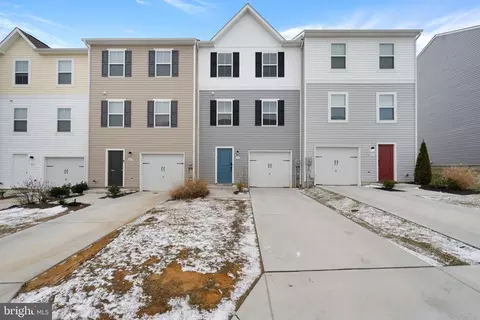 51 Thrower Rd, Hedgesville, WV 25427