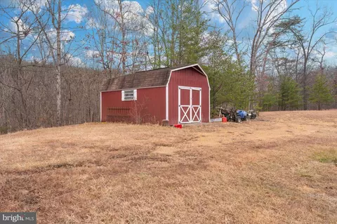 105 Relative Way, Falling Waters, WV 25419 photo 29